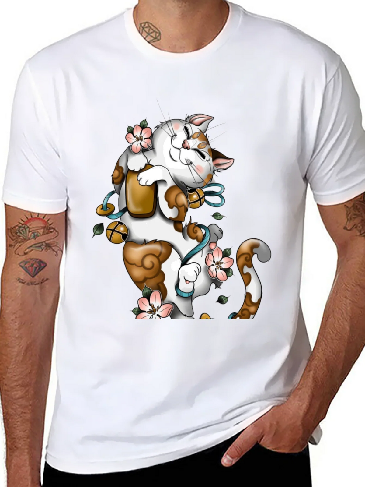 Lucky Cat Graphic T-Shirt product image 7